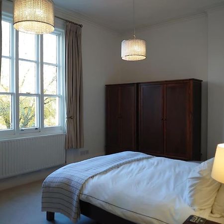 Luxury Apartment Cheltenham Exterior photo